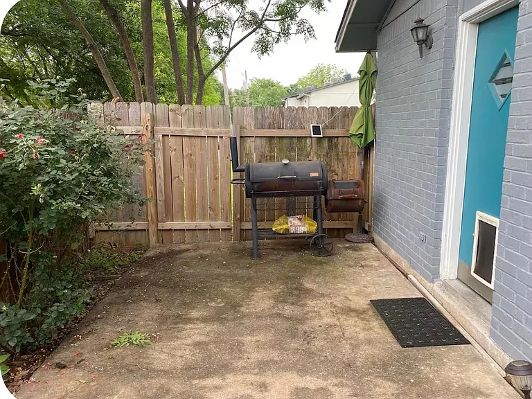 310 Lake Creek Cir #310 — Photo 16