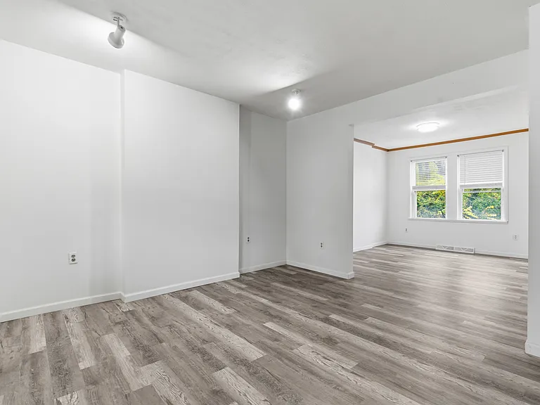790 Highland Ave — Photo 27