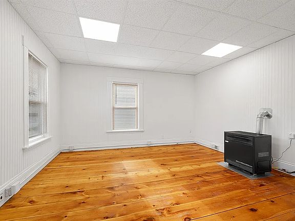 5th image of 75 Gage St #1