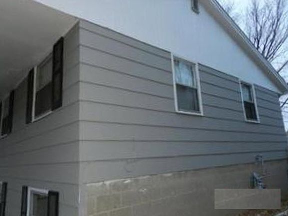 3rd image of 2511 13th Ave E