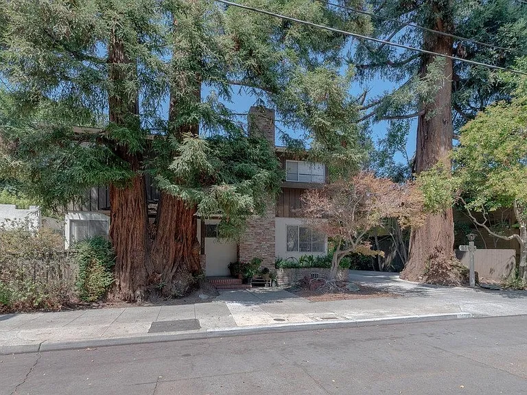 315 Poe St — Photo 16