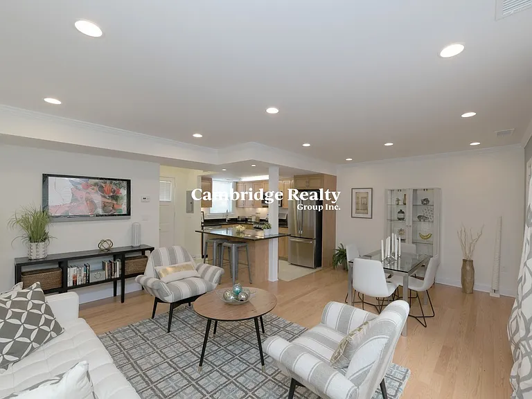 20 Gerry Rd — Photo 5