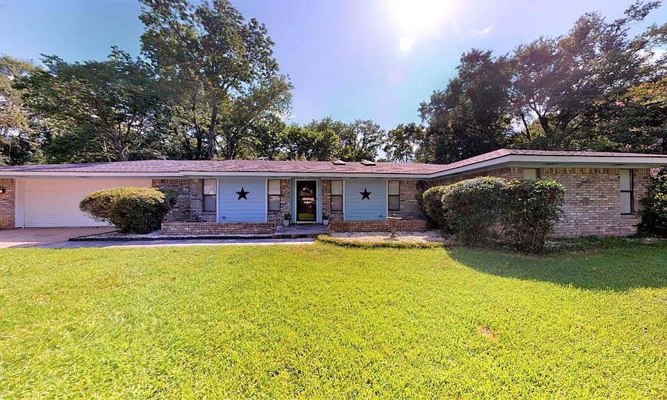 1st image of 409 Cordell Dr