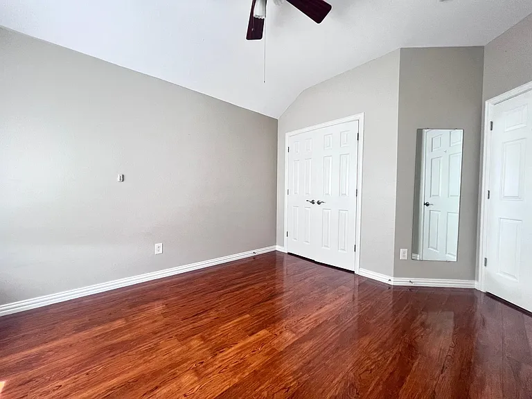 5917 Colby Dr — Photo 17