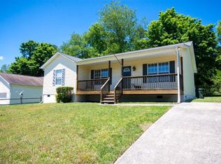 102 Birch Tree Ln, Thomasville, NC 27360