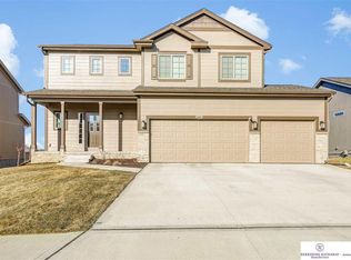 8818 N 161st St, Bennington, NE 68007