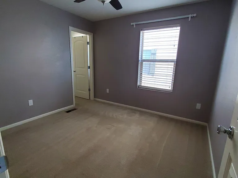 6977 Isabell Ln — Photo 15