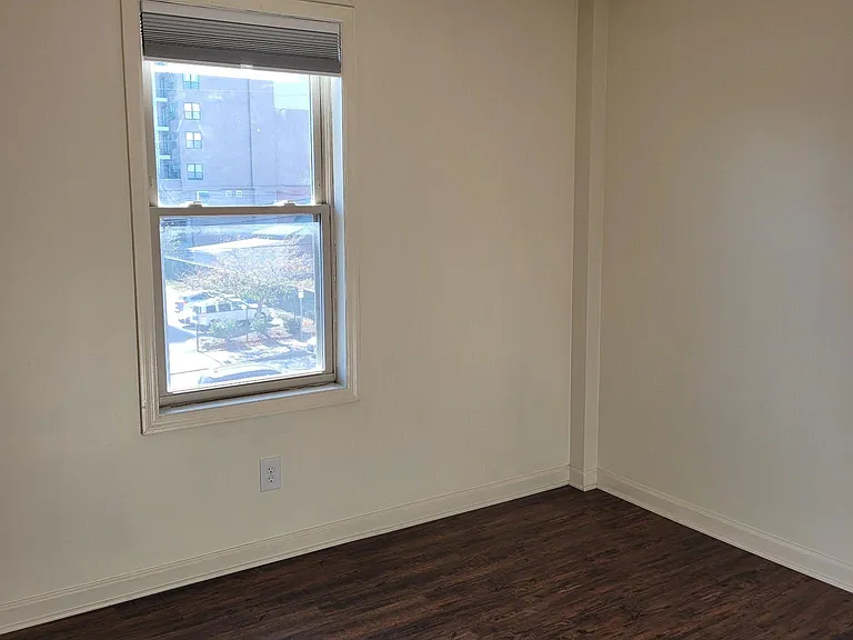 1808 State St #305 — Photo 8