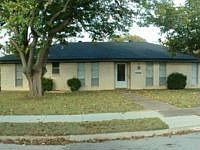 1st image of 1810 Huntington Dr