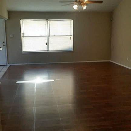 5th image of 11138 Linden Gate Dr