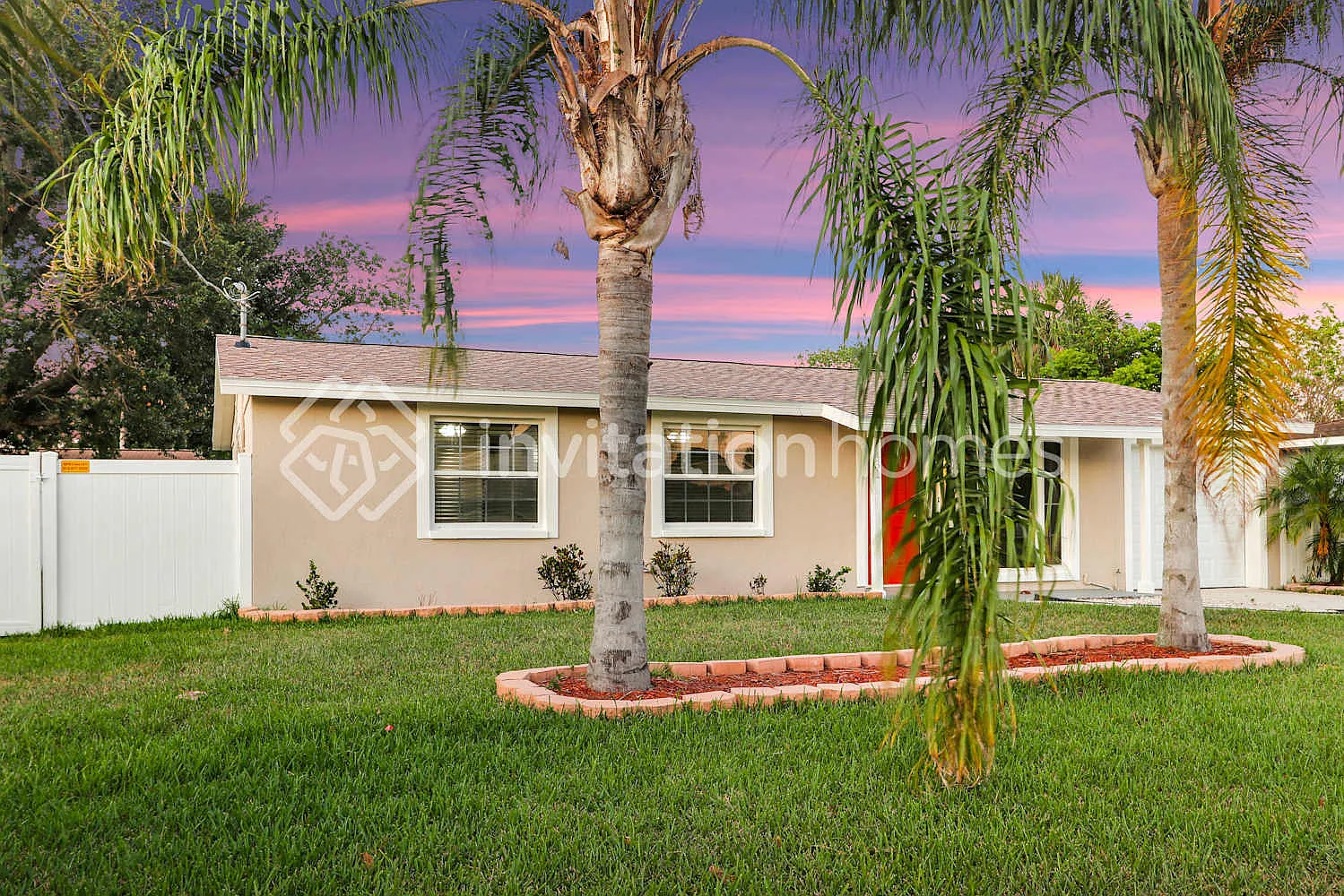 431 Floridana Dr Apollo Beach, FL 33572 — Photo 1