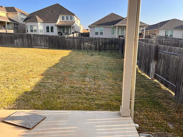 1224 Leaning Oak Ln — Photo 22