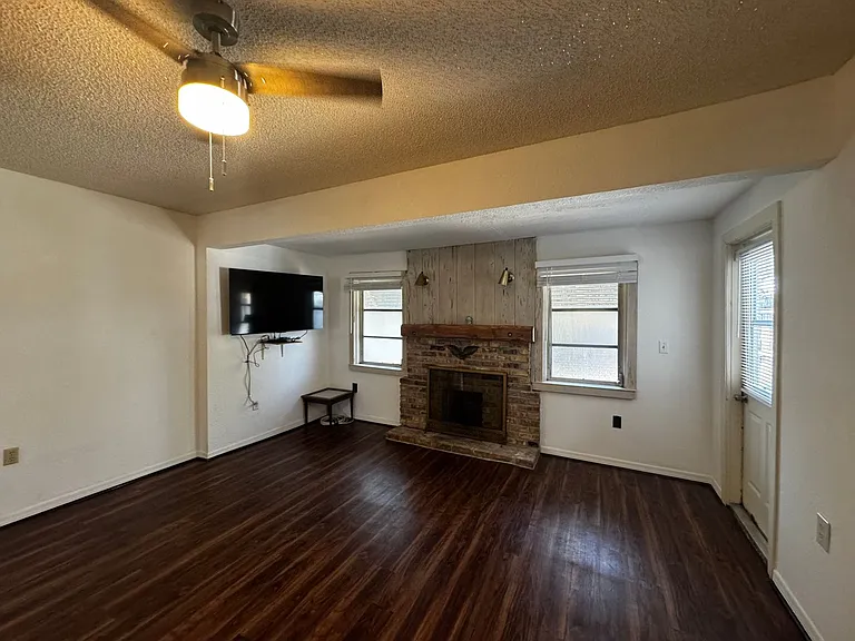 630 N Crooked Lake Dr — Photo 13