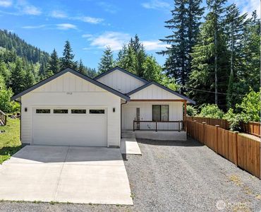 7952 Apache Drive, Maple Falls, WA, 98266