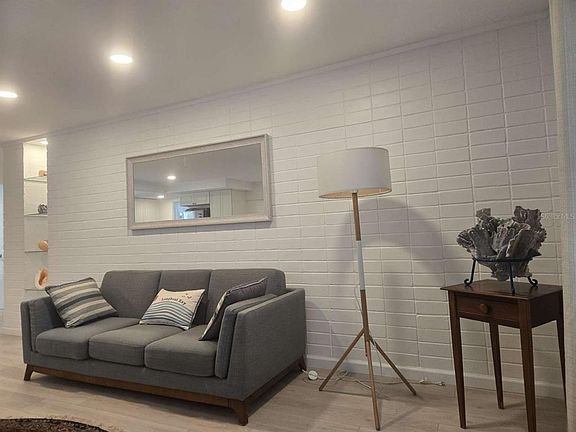 3rd image of 751 Fox St