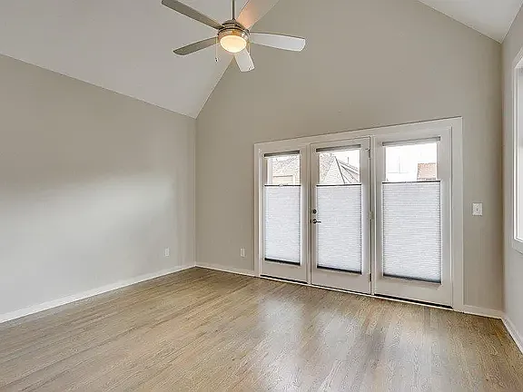 217 Gentry Ave — Photo 7
