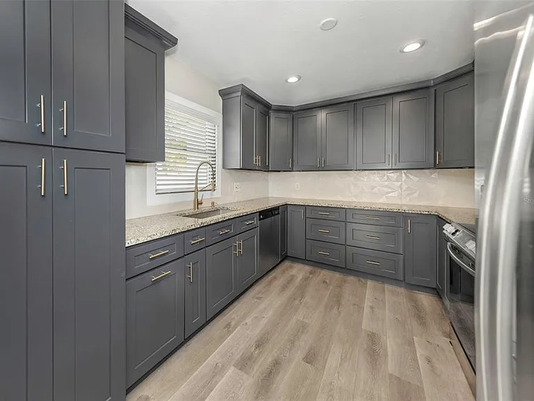4030 Fieldgreen Pl — Photo 13