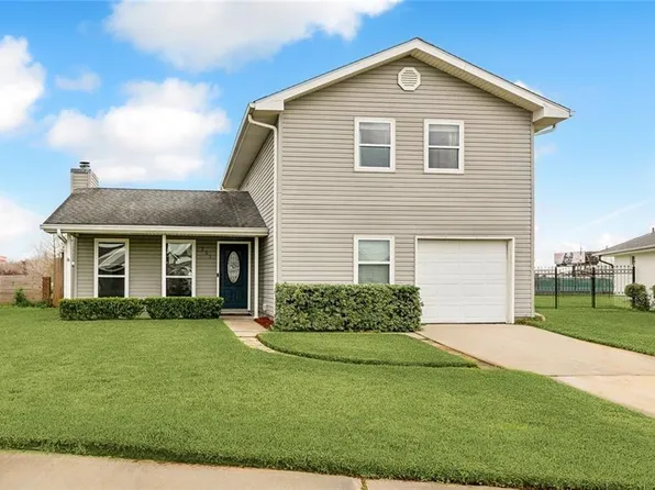 221 Louise Ct, Gretna, LA 70056