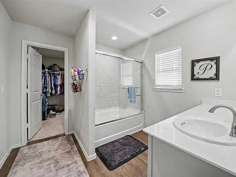 20815 Acorn Valley Dr — Photo 17