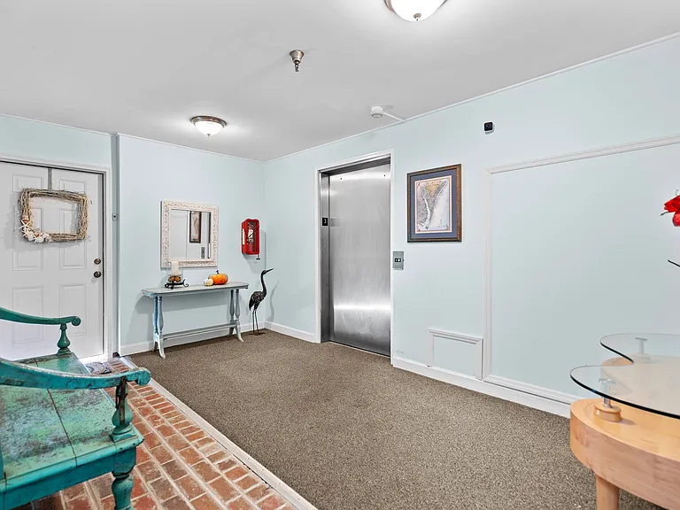 306 Lake Park Blvd S #302 — Photo 18