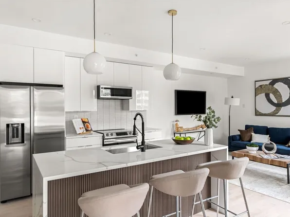 122 Washington St #23, Stoneham, MA 02180