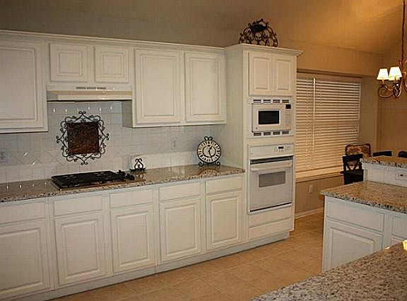 4th image of 1169 Valley Oaks Dr