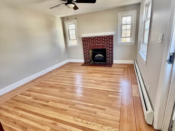 36 Walton St, Providence, RI 02908