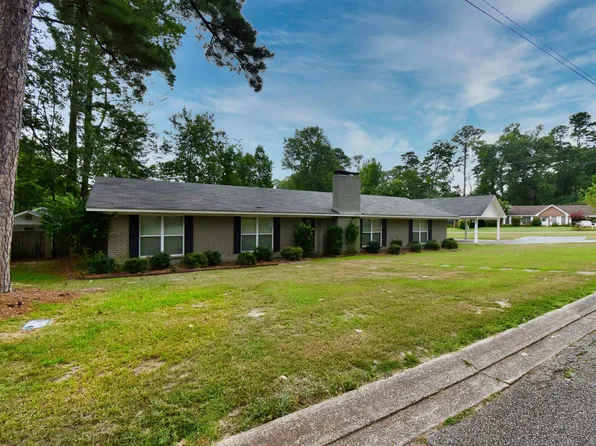 1800 Knowles Dr, Ruston, LA 71270