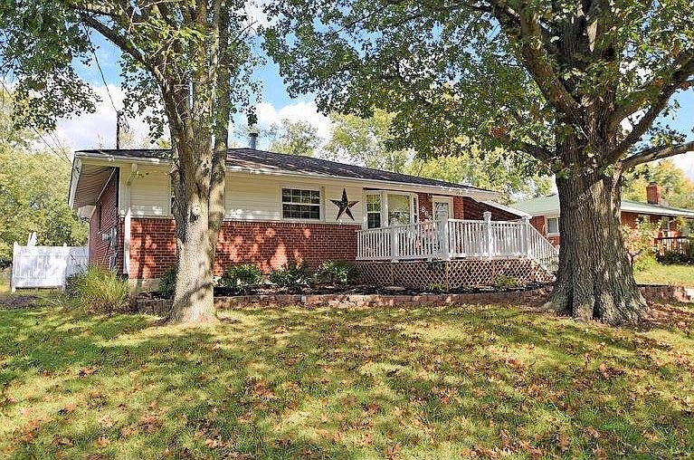 1st image of 862 Sarbrook Dr