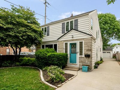 5160 North Idlewild AVENUE, Whitefish Bay, WI, 53217
