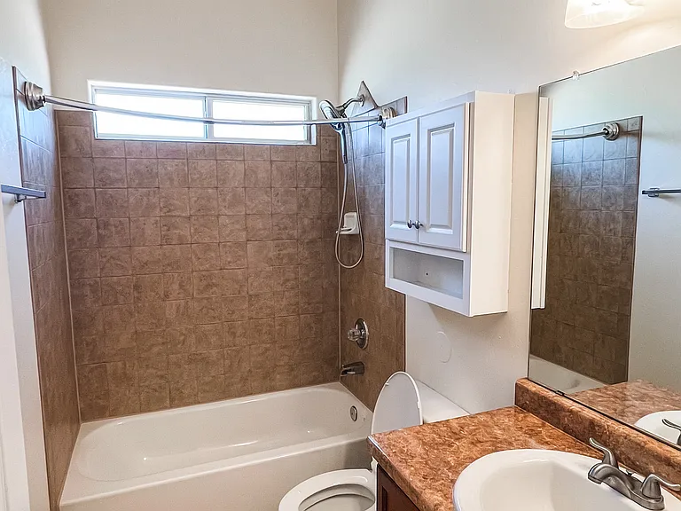 3519 Sierra Bonita Ave — Photo 17