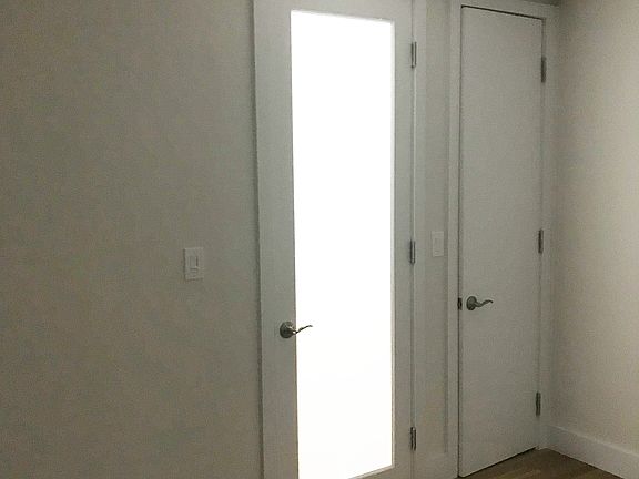 4th image of 315 E 56th St APT 1F