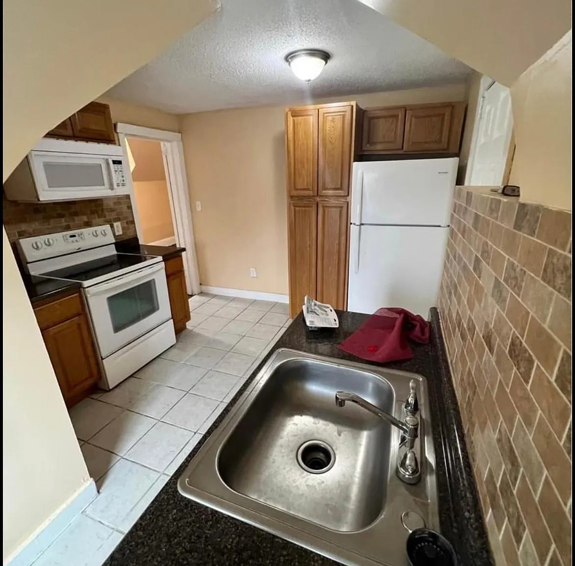 2 bed, 1000 sqft, $1,500 — Photo 4