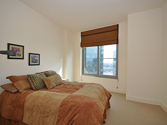 5th image of 675 President St Unit 1803