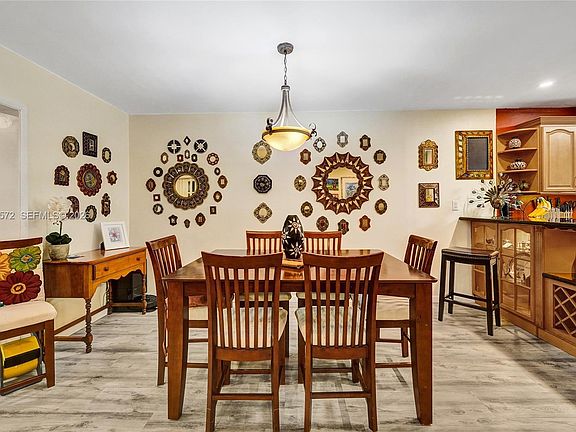 2nd image of 3302 Farragut St #5C