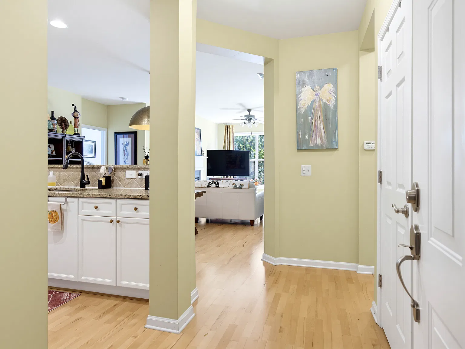 2 bed, 1209 sqft, $3,500 — Photo 2