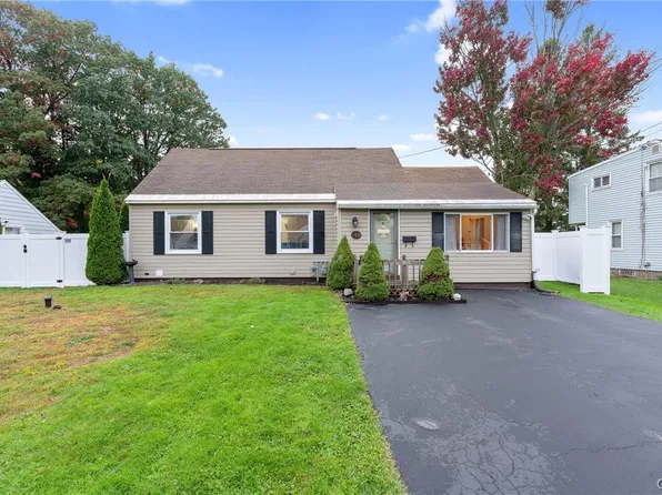 143 Hazelhurst Ave, North Syracuse, NY 13212