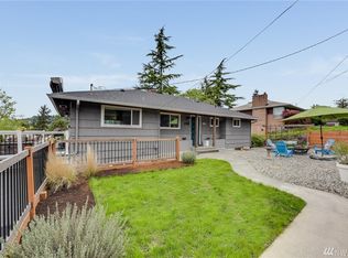 830 SW Shoremont Ave, Normandy Park, WA 98166