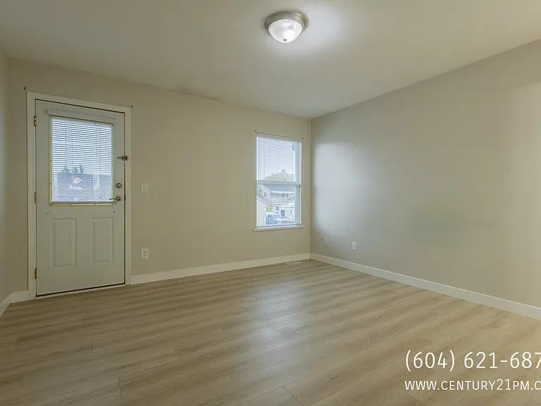 34660 6th Ave #MAIN — Photo 16
