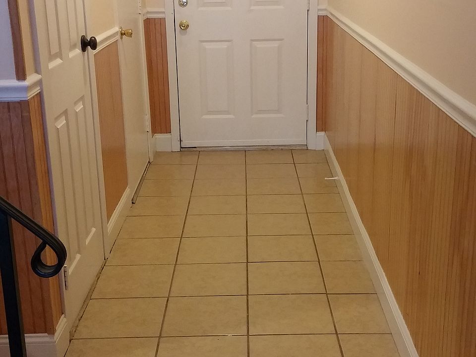 Hallway/Entrance