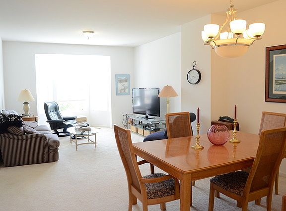3rd image of 332 Station Park Cir #E