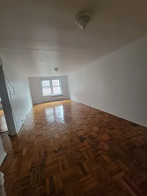 Rented by Voro Purple LLC | media 11