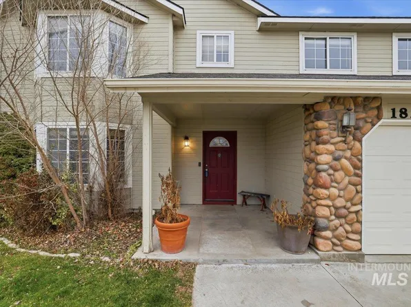 1826 W Camelot Dr, Nampa, ID 83651