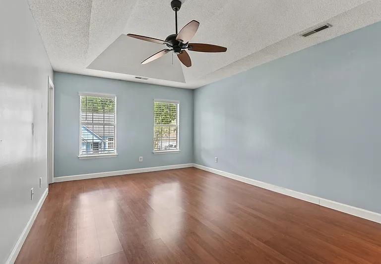 1382 Center Lake Dr — Photo 29