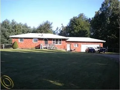 5745 Sandstone Dr photo 1