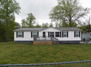 185 Roddy Ln, Harriman, TN 37748
