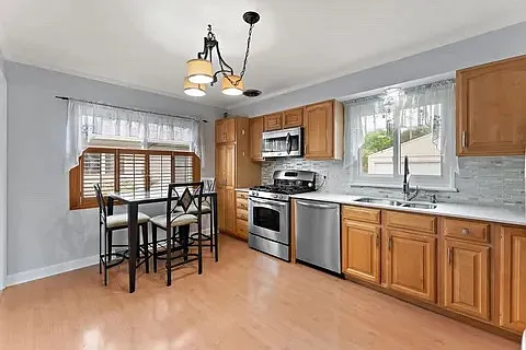 8341 Kooy Dr — Photo 10