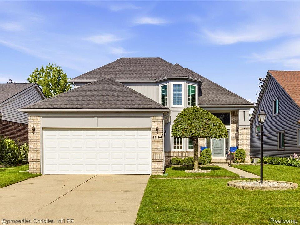 1st image of 57196 Copper Creek Dr W