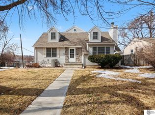726 S 68th St, Omaha, NE 68106