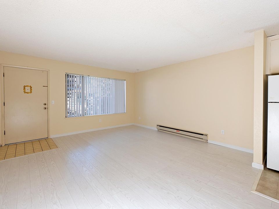 entry/living area